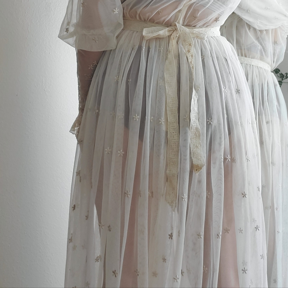 🚫SOLD🚫Vintage Mesh Bridal Dress - Picture 12 of 16